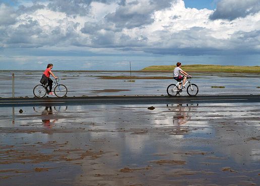 Велосипедисты на паломнической тропе Пилигримс-Уэй