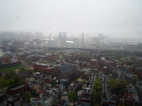 Вид на Бостон с вершины монумента