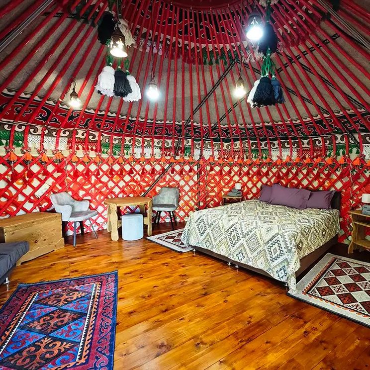 Гостевые домики, Коттеджи, Юрты