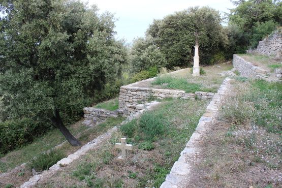 Руины Оппед-ле-Вьё