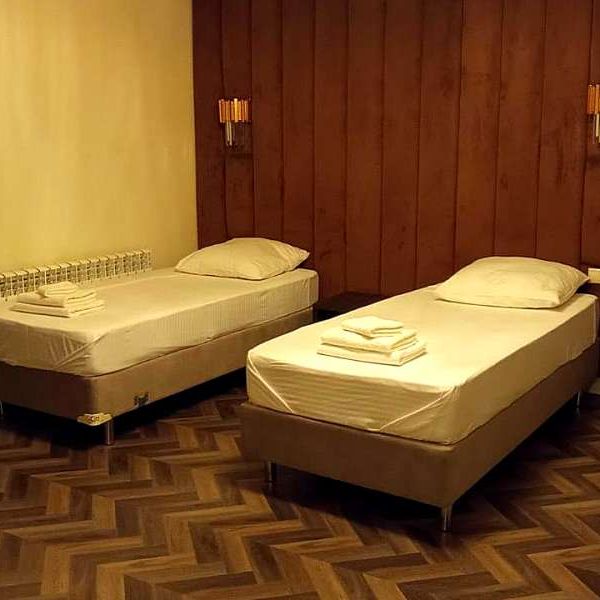 Отели 1-2*, Отели 3*