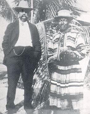 Тед Смоллвуд и вождь племени семинолов, 1928 г.