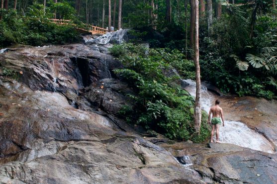 Природный заповедник Таман-Эко-Римба у водопадов Канчинг