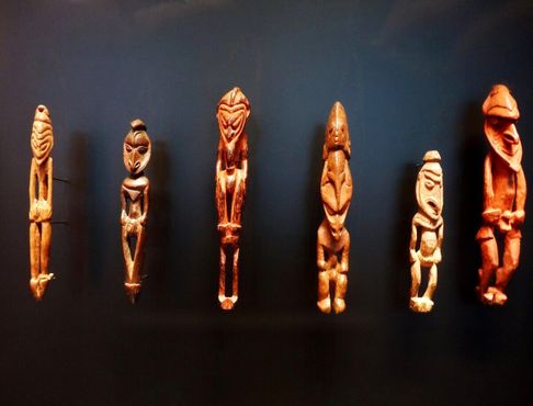 Музей Бранли.Экспонаты из Папуа-Новой Гвинеи 