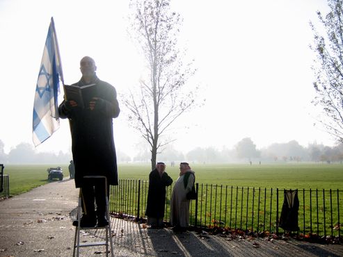 Уголок ораторов