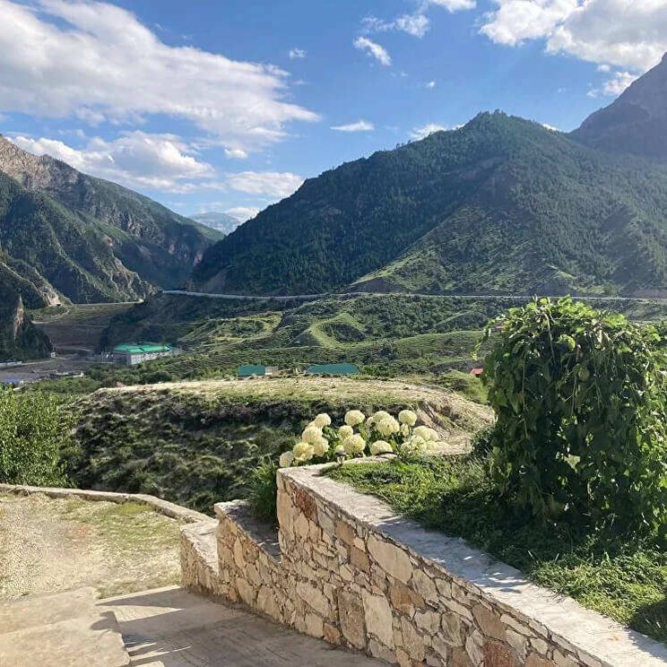 Отели 1-2*, Отели 4*