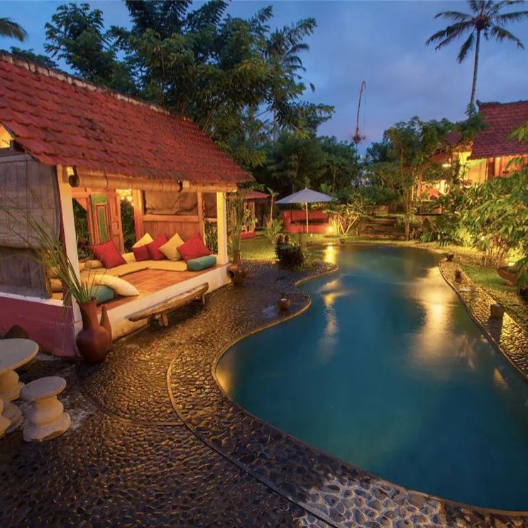 Гостиницы 4*, Вилла