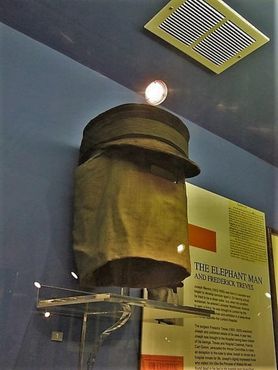 Маска Человека-слона