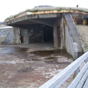 Вход в часть подземных казарм артиллерийской батареи Кейп Спир