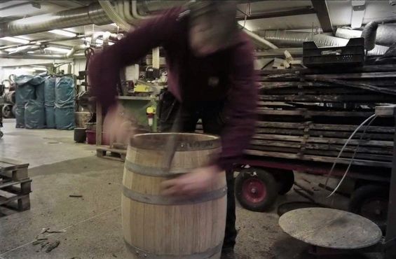 Сегодня древесина используется в изготовлении бочек для виски самого высокого качества