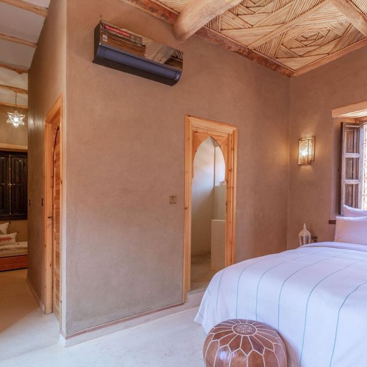 Отели 3*, Отели 4*, Бутик-отели, Палатки