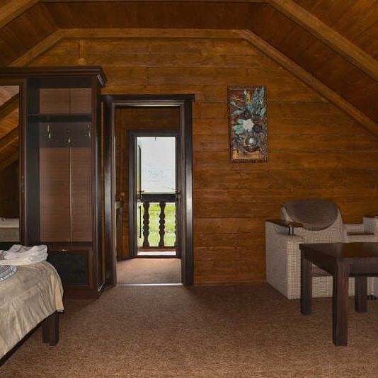 Гостиницы 1-2*, Гостевые домики