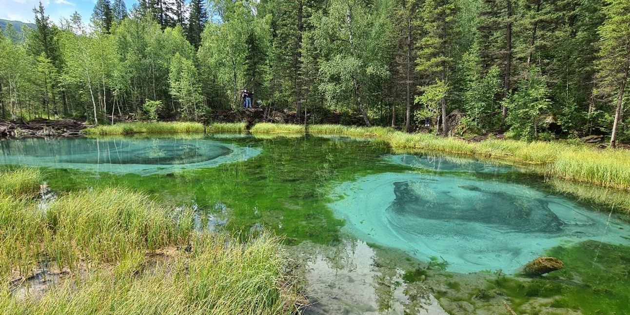 День 5. Волшебное озеро, водопад и ужин. Гейзерное озеро