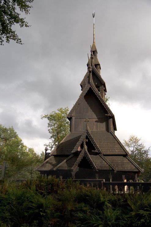 Деревянная церковь в Фантофте: где находится и что посмотреть рядом