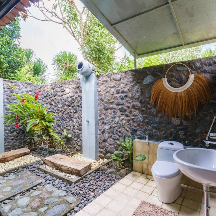 Отели 3*, Отели 4*, Бутик-отели, Отели 5*, Виллы, Глэмпинги, Лоджи