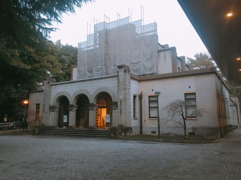 Музей Комаба на реконструкции