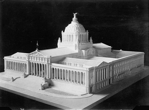 Макет Федерального законодательного дворца