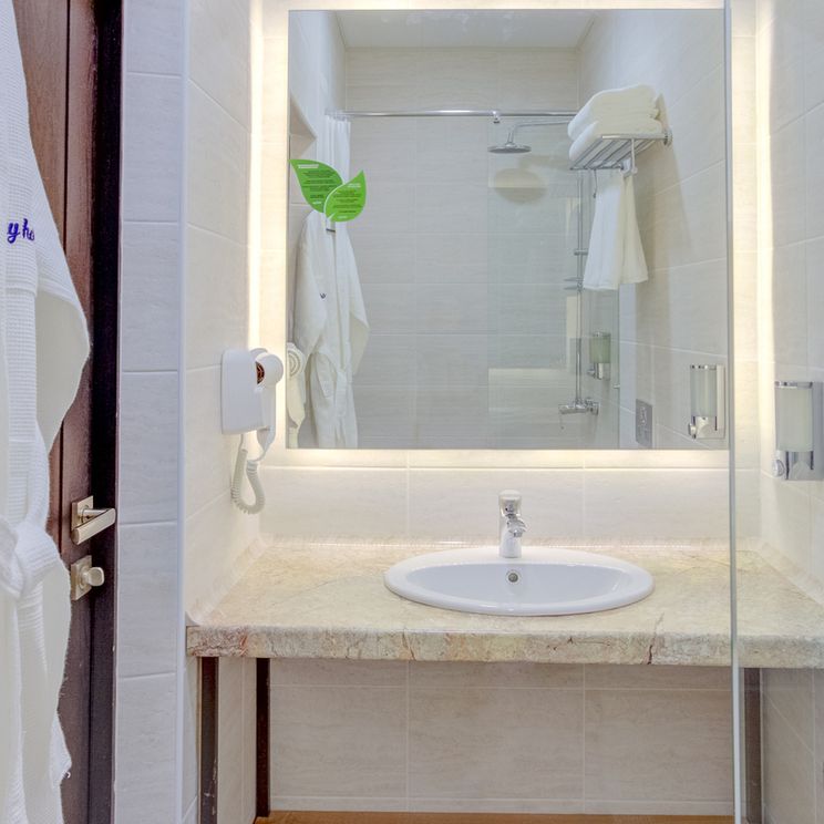 Гостиницы 3*, Юрта