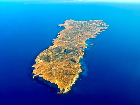 Кроличий остров находится у самого побережья Лампедузы