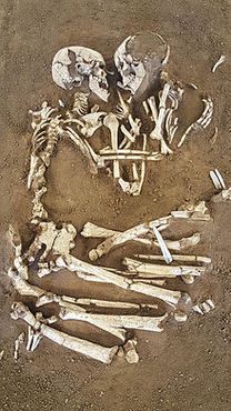 Пара влюблённых была похоронена 6000 лет назад