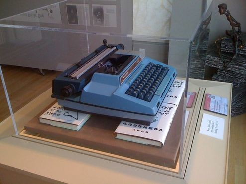«Смит-Корона 2200», пишущая машинка Воннегута в 1970-е годы