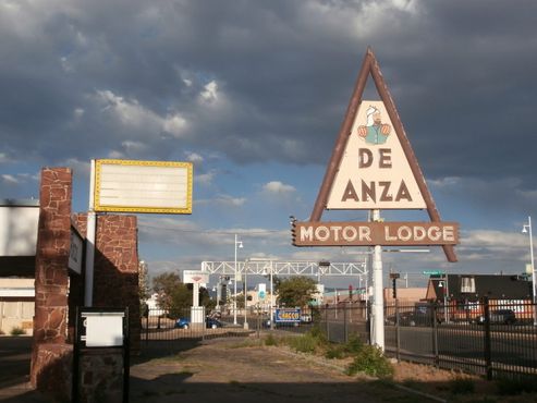 Мотель De Anza 