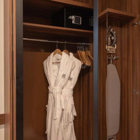 Отели 4*, Отели 5*