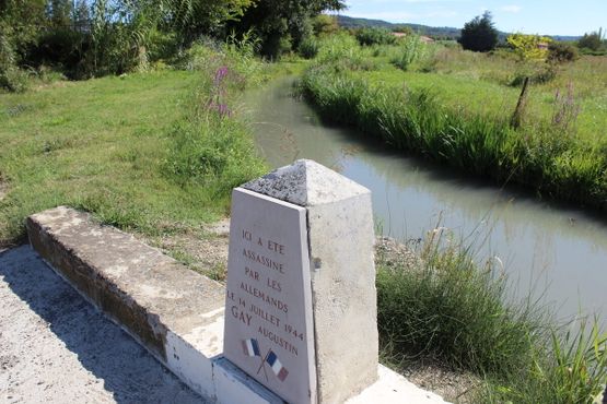 Мемориал участникам движения Сопротивления в Кадене