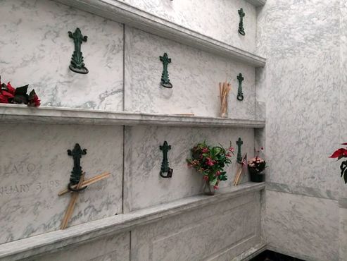 Католическое кладбище Святого Креста, Колма