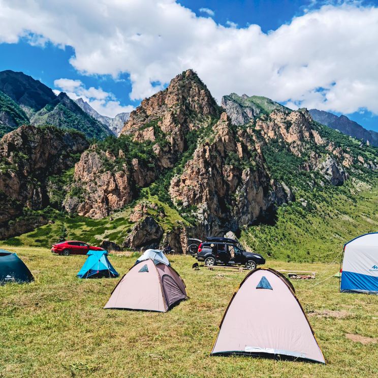 Гостиницы 1-2*, Гостевые домики, Палатка