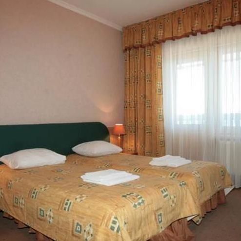 Отели 1-2*, Отели 3*