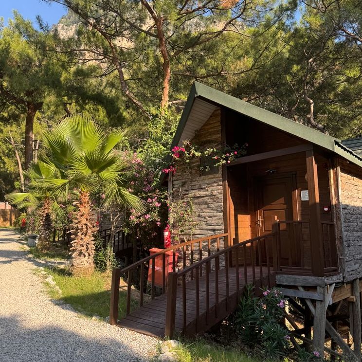 Отели 3*, Бунгало