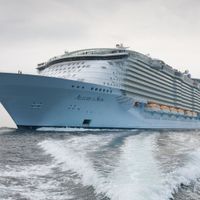 Allure of the Seas (1/39)