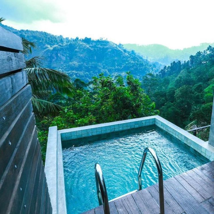 Гостиницы 4*