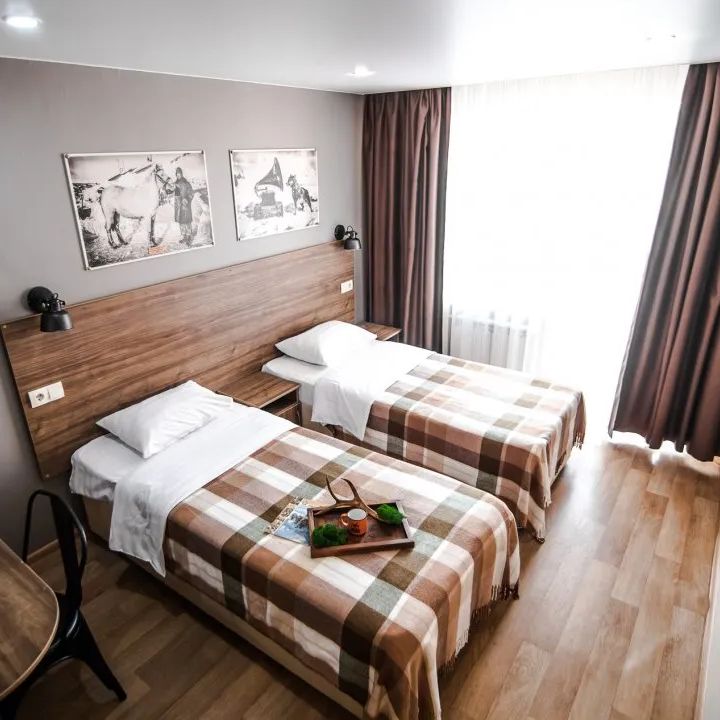 Гостиницы 1-2*, Гостиницы 3*