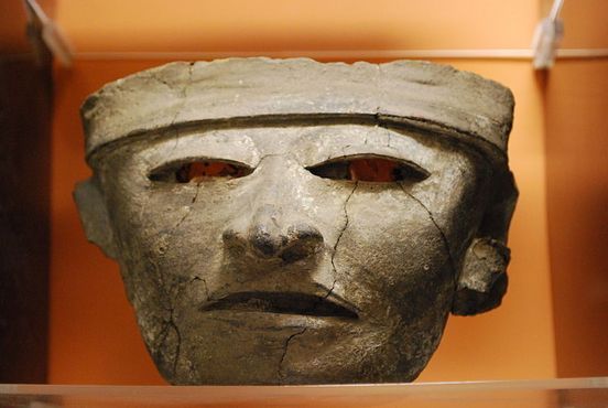 Ацтекская керамическая маска