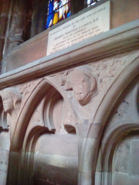 Следы заточки мечей