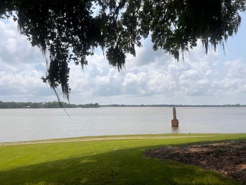 Вид из кафе в саду Рипа Ван Винкла