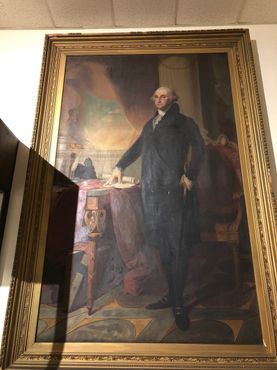Огромный портрет Джорджа Вашингтона