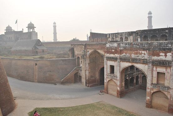 Лестница, построенная для прохода королевской четы верхом на слонах, форт Лахора