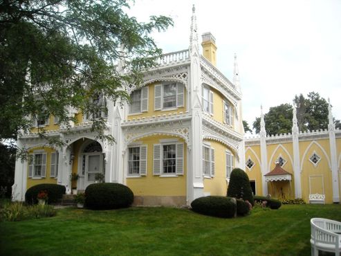 Дом-свадебный торт