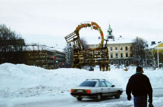 После поджога в 1998 году