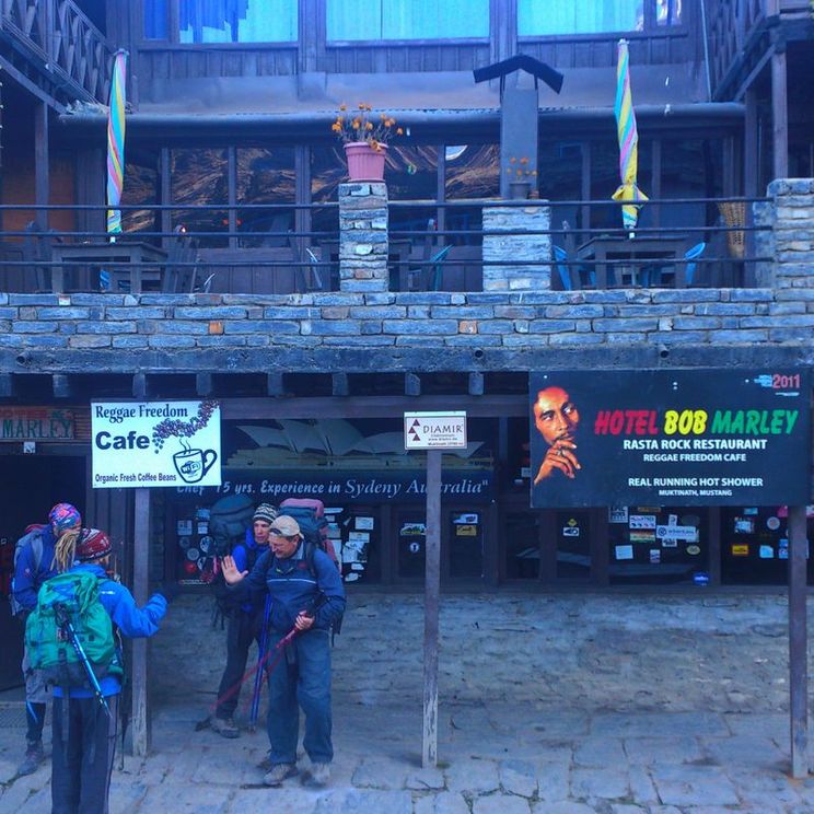 Отели 3*, Лоджи