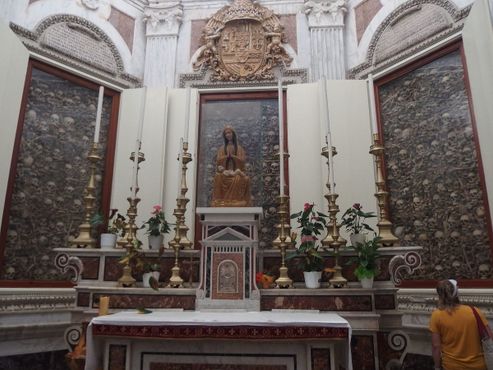 Алтарь часовни собора в Отранто