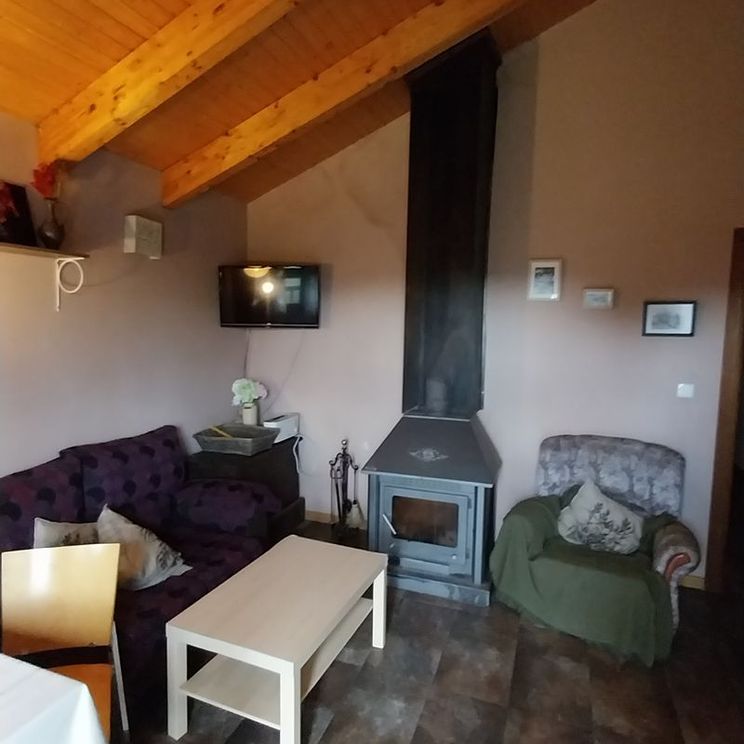 Отели 1-2*, Отели 4*, Апартаменты, Бунгало, Коттеджи, Шале