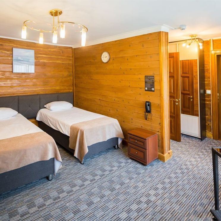 Отели 1-2*, Отели 3*, Коттеджи