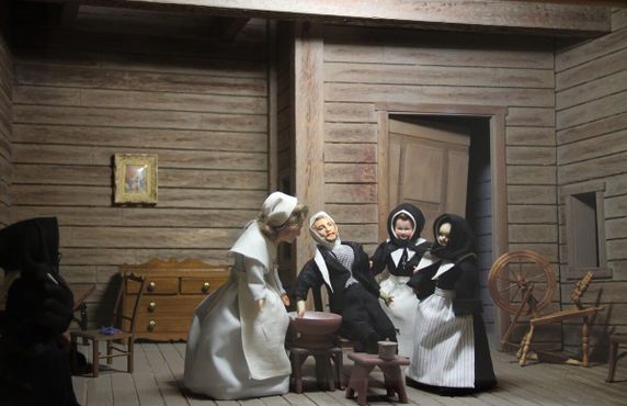 Диорама 1940-х годов, выполненная монахинями