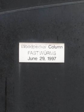 Колонна установлена в 1997 году