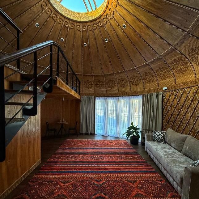 Отели 4*, Отели 5*, Юрты