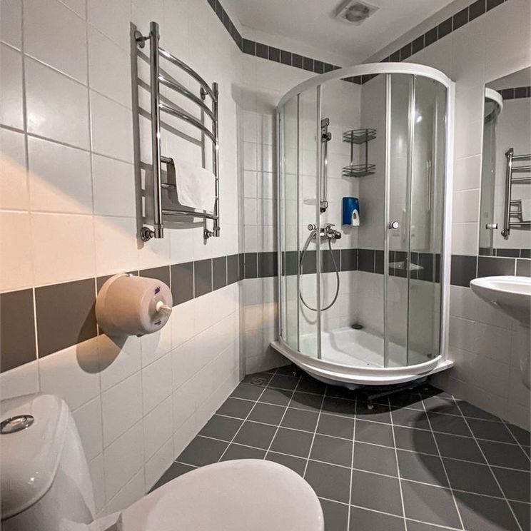 Отели 1-2*, Гостевые домики, Отели 3*, Коттеджи